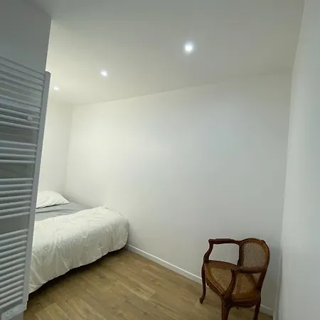 Entier Dans Manoir A Vue דירה